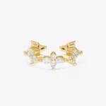 Aros de oreja con motivos florales